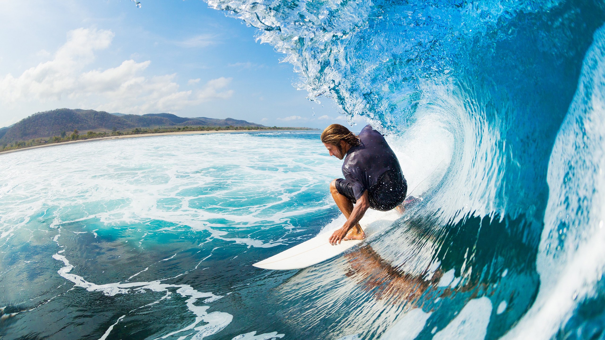 内马尔连续十五场比赛得分超过回归赛场，巴塞罗那挑战极限！